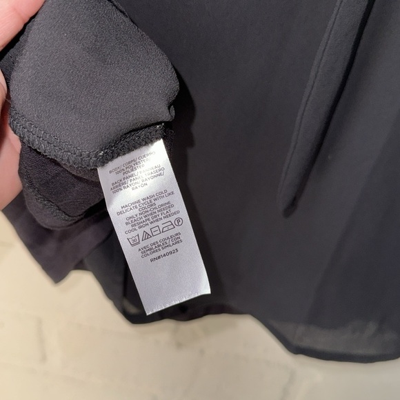 Loft black blouse sleeveless tank top xs semi sheer NEW ruffled detail NEW - Picture 3 of 3